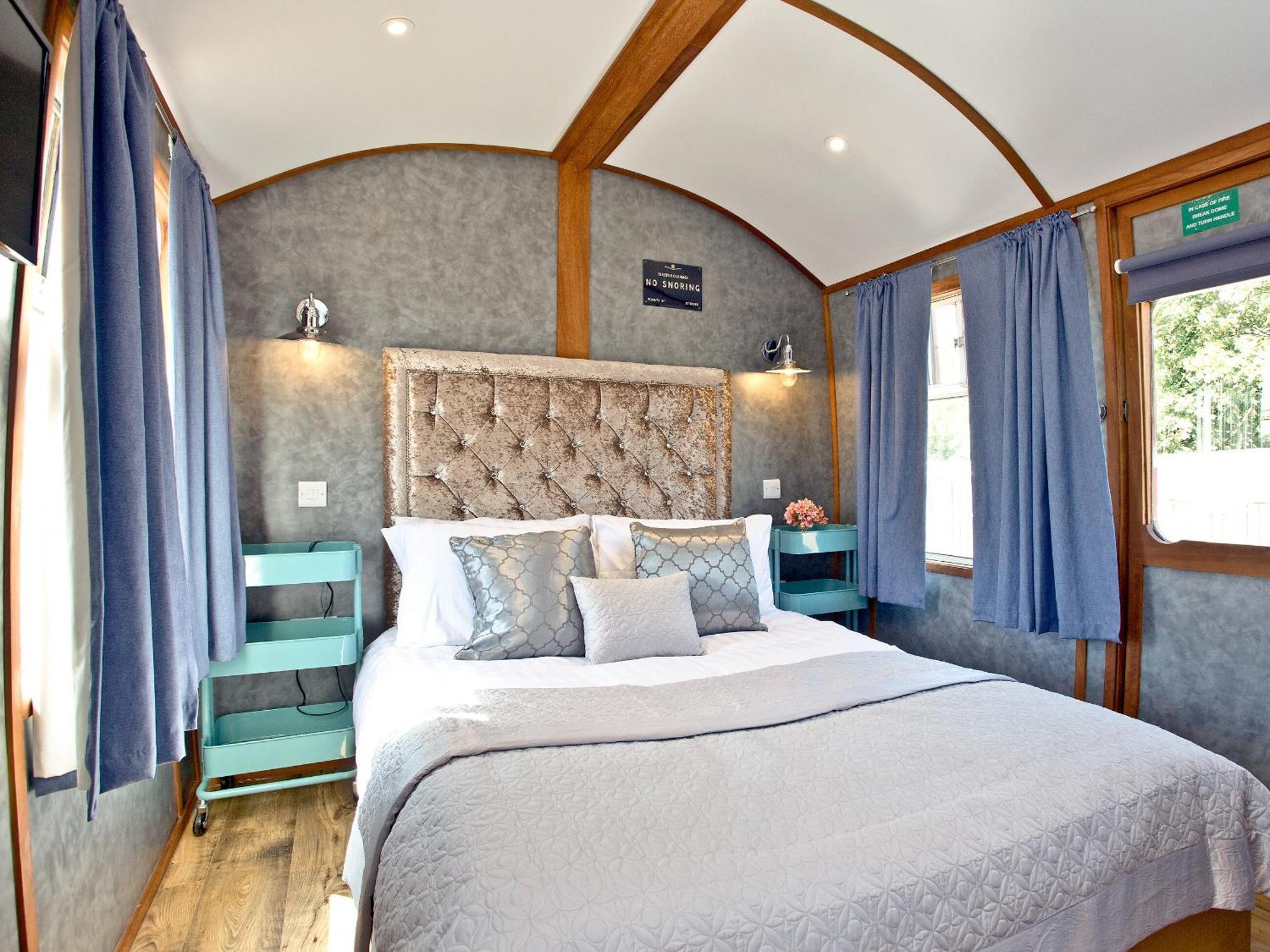 Brunel Boutique Railway Carriage 2 Долиш Экстерьер фото