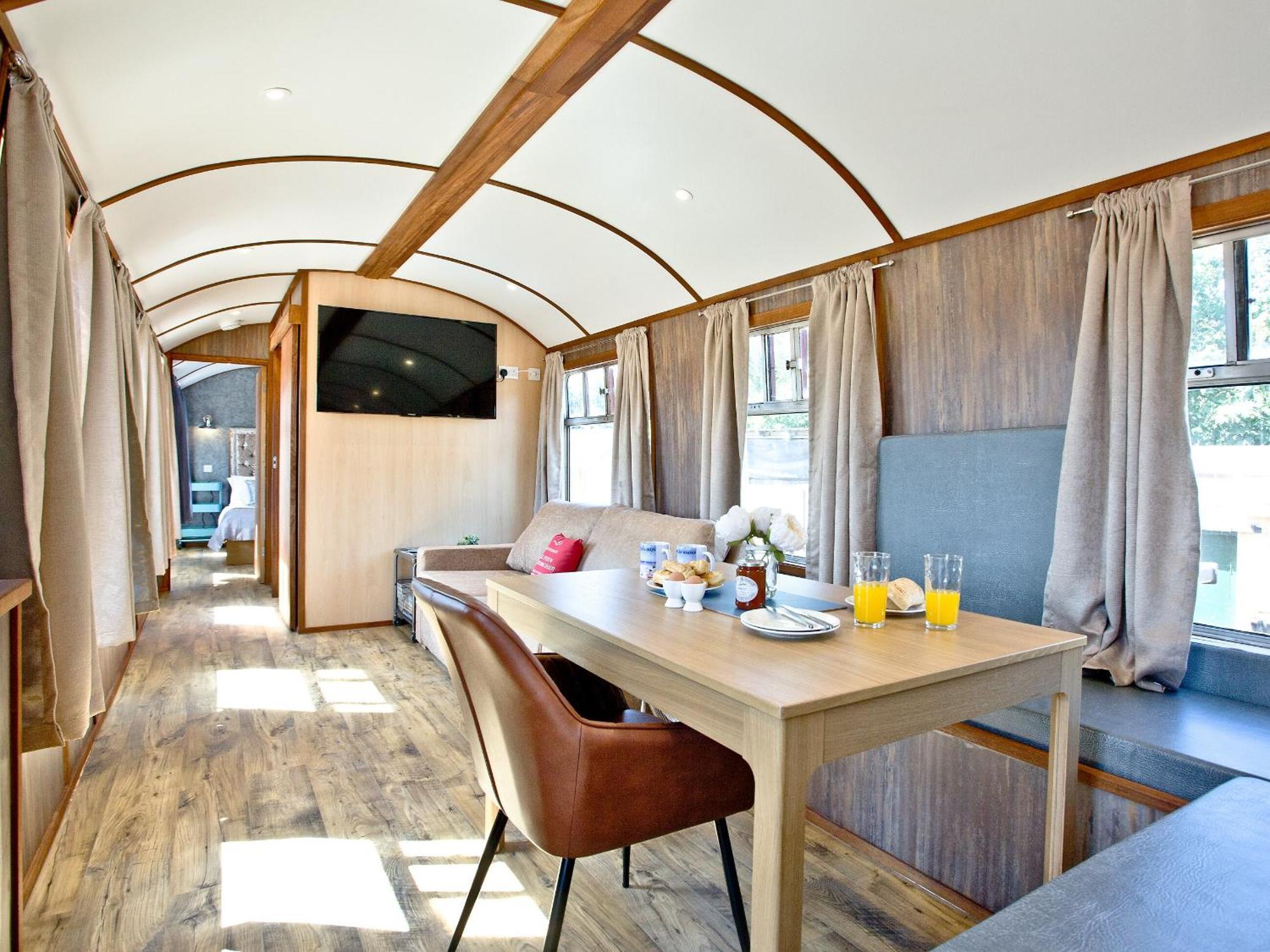 Brunel Boutique Railway Carriage 2 Долиш Экстерьер фото