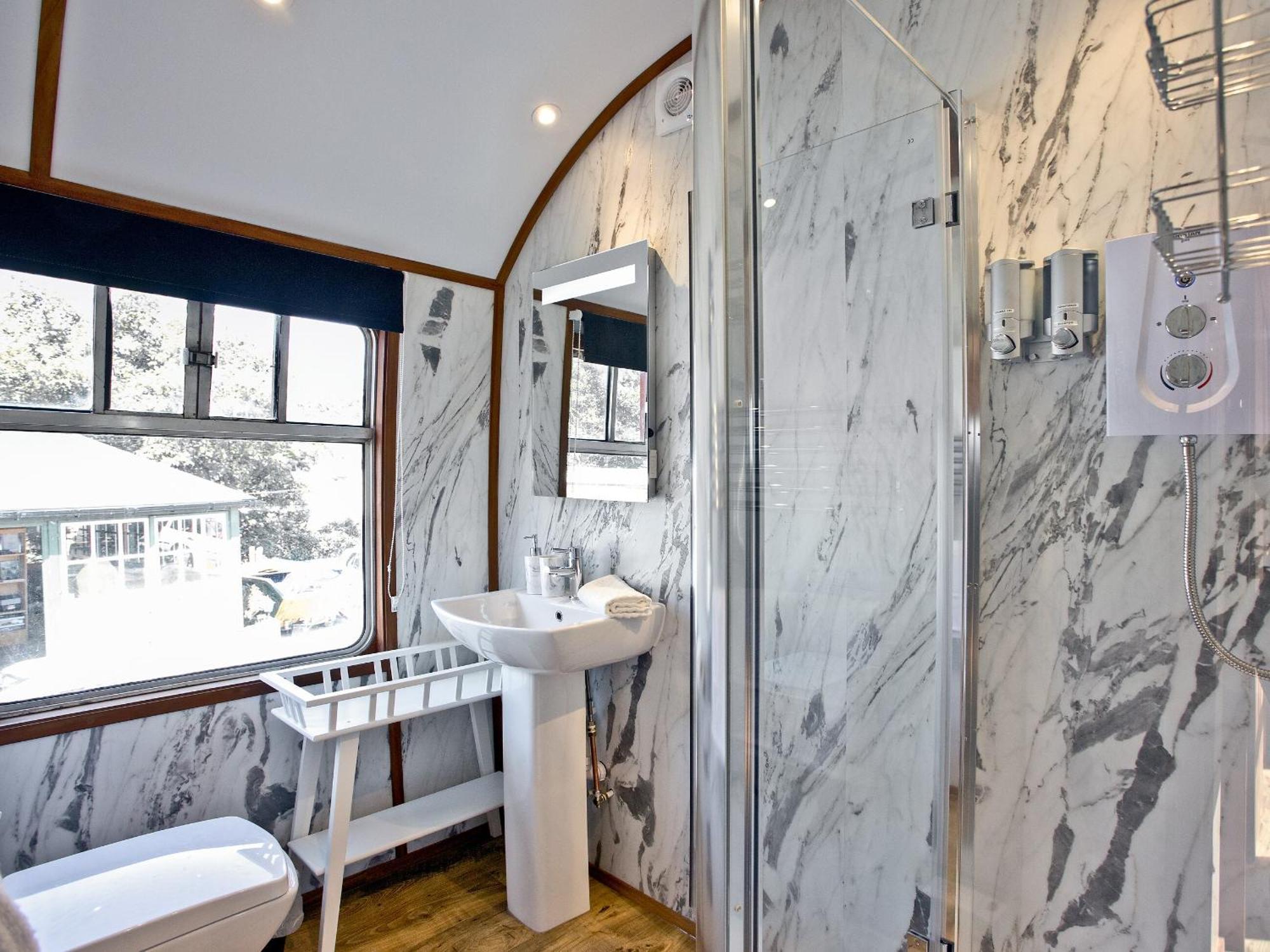 Brunel Boutique Railway Carriage 2 Долиш Экстерьер фото