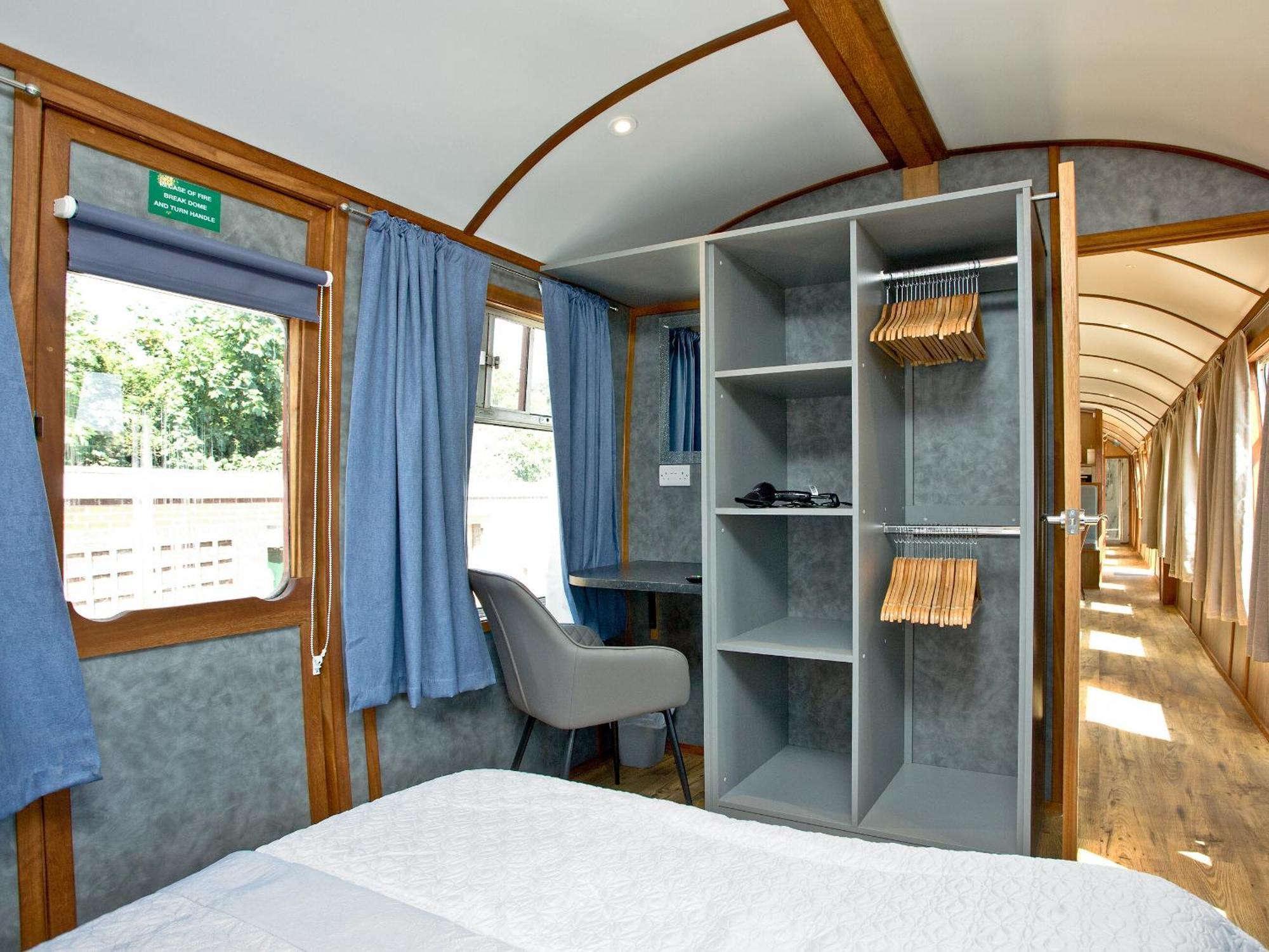 Brunel Boutique Railway Carriage 2 Долиш Экстерьер фото